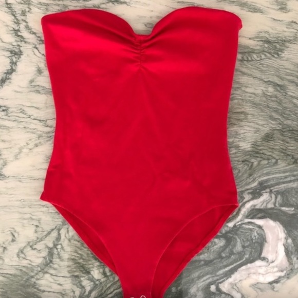 Forever 21 Tops - FOREVER21 Heart-shaped Bodysuit